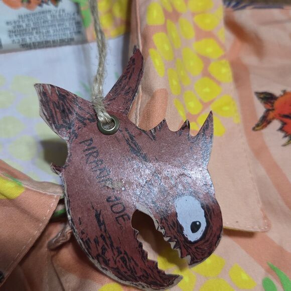 NEW Pirana Joe Hawaiian Shirt Adult Large Button Up Floral Pineapples Vacation - Picture 5 of 10